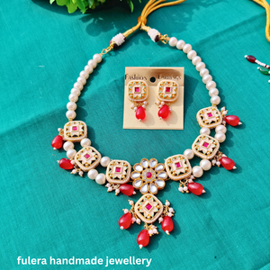 Red And White Kundan Beaded Necklace