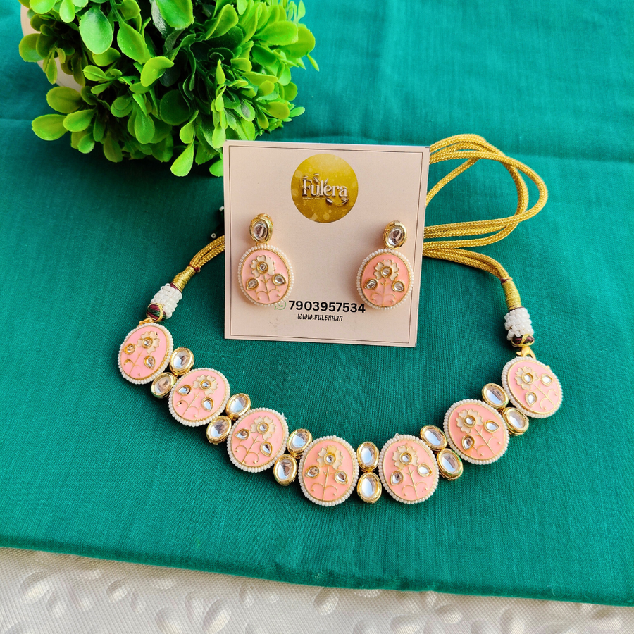 Peach Oval Kundan Necklace