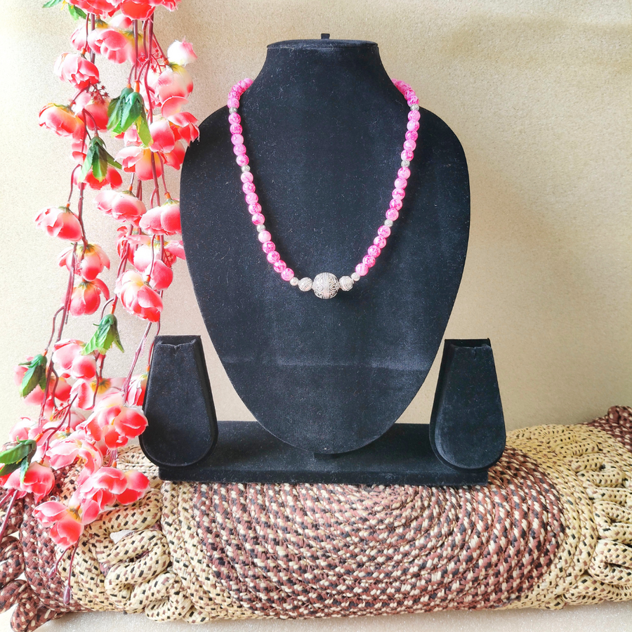 Pink beads necklace
