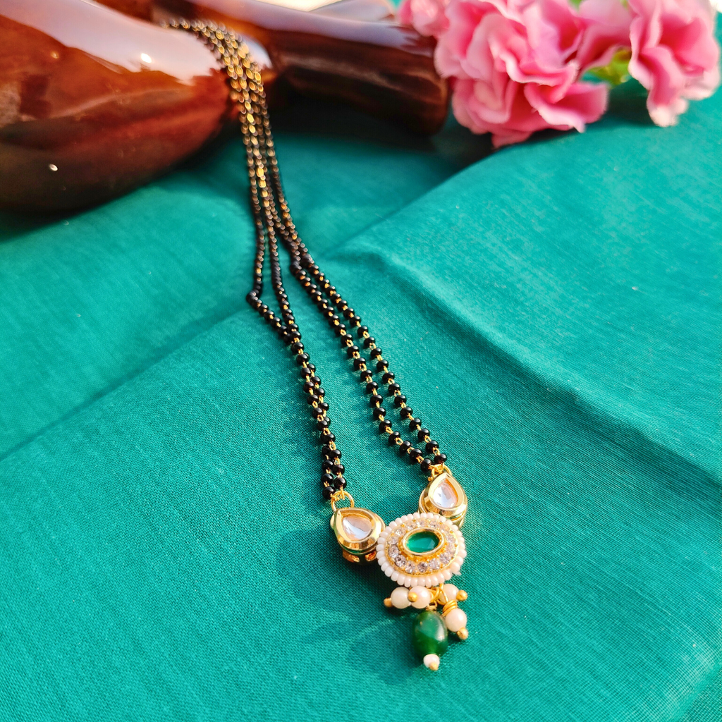 Rubi Green Kundan Mangalsutra