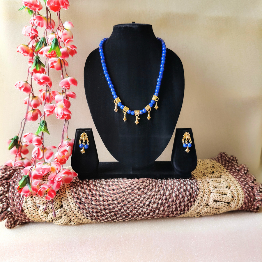 Royel Blue beads necklace
