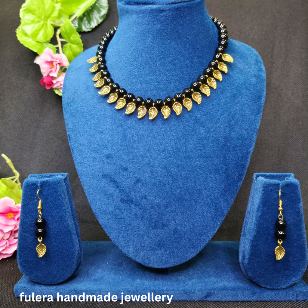 Black Beads & Small Golden Leaves Necklace