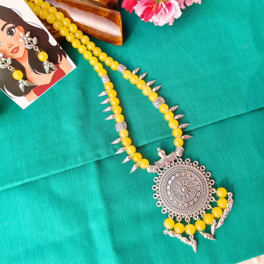 Yellow beads necklace
