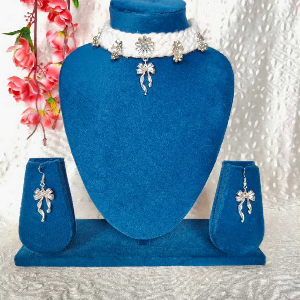 White Thread Necklace