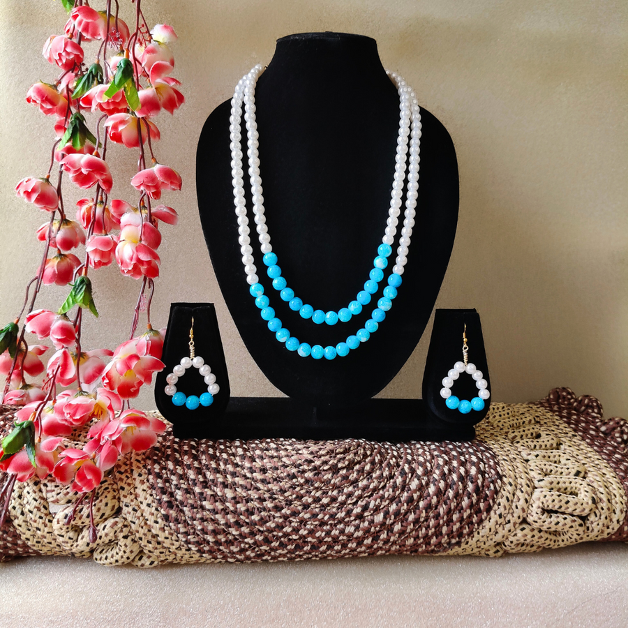 Blue white beads nacklace