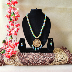 Blue green beads necklace