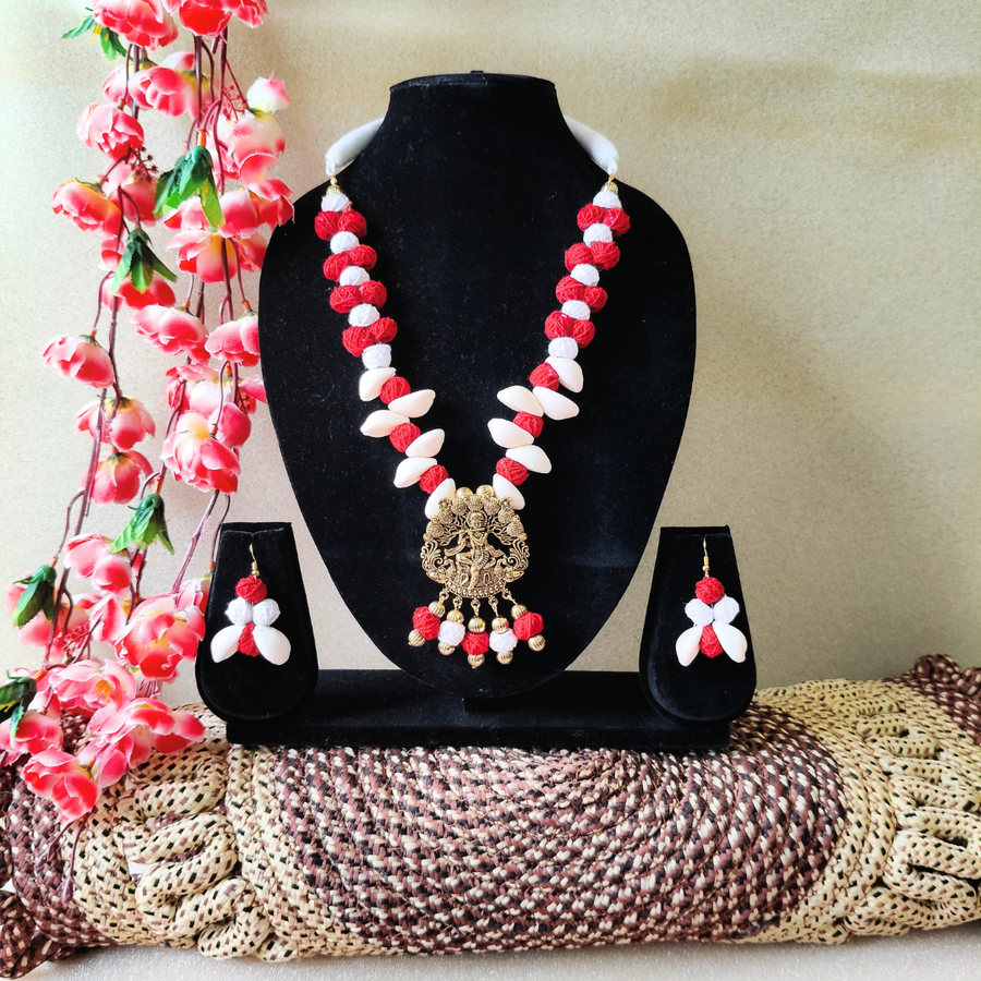 Red cotton beads necklace