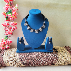 Black cotton beads necklace