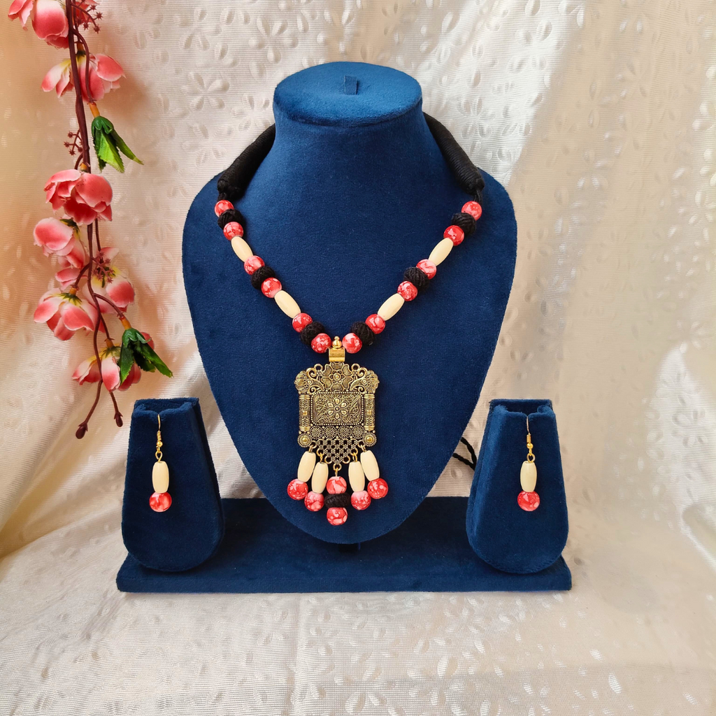 Red & Black Cotton Beads Necklace